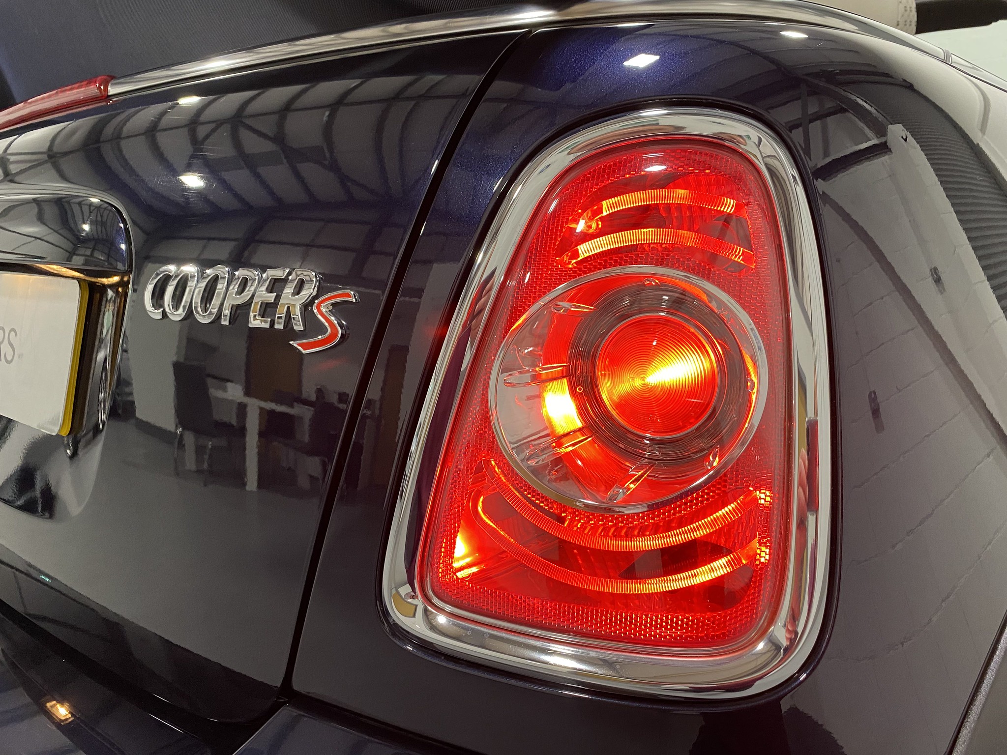MINI 1.6i Cooper S Convertible [184PS] – Ingram Cars